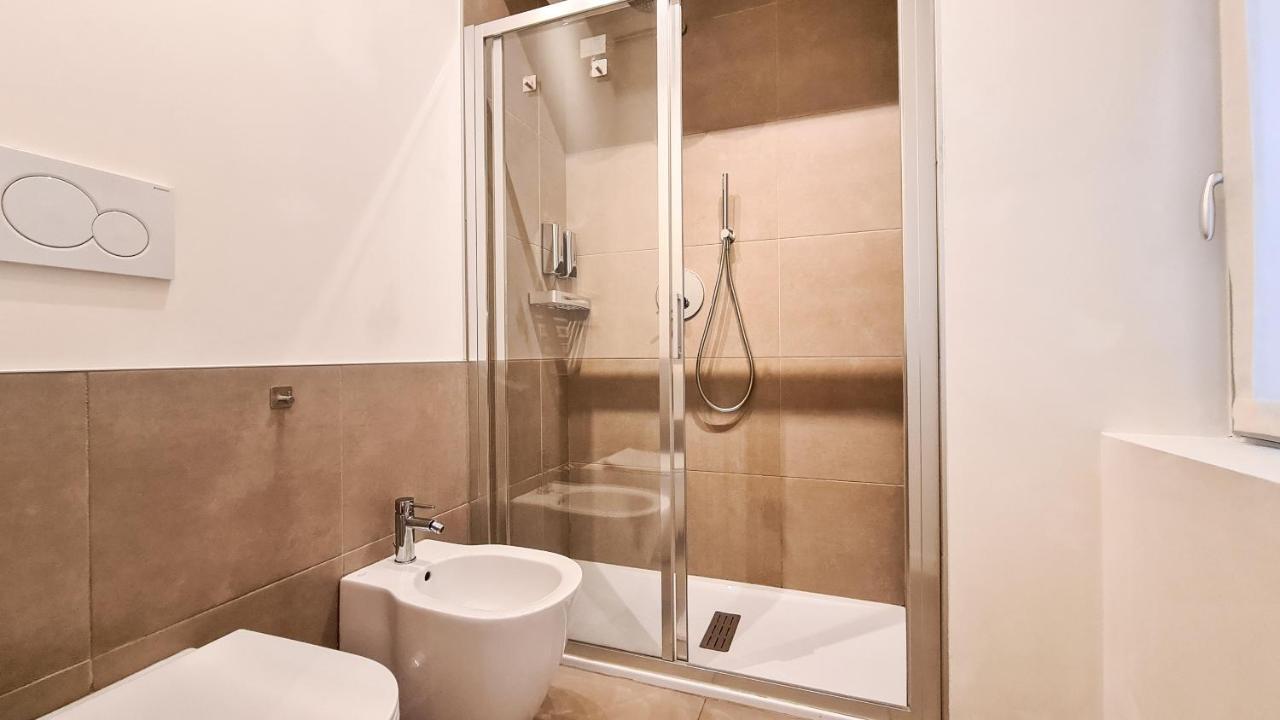 Porta Nuova Modern Apartment In The Center - 4 Bergamo Luaran gambar